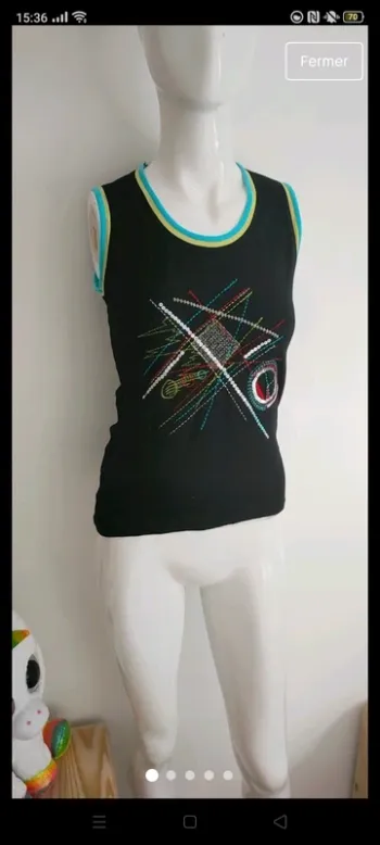 T shirt fantaisie noir et bleu, avec paillettes