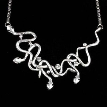 Collier serpent en métal argenté et strass