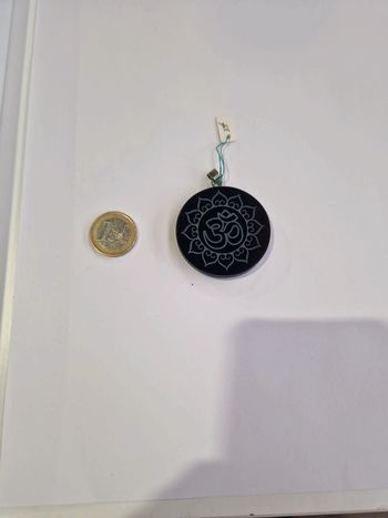 Pendentif obsidienne noire symbole ôm