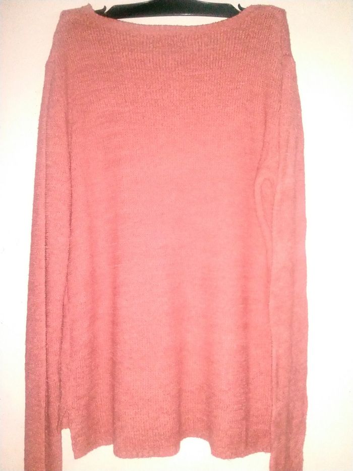 Pull avec un coeur - photo numéro 3