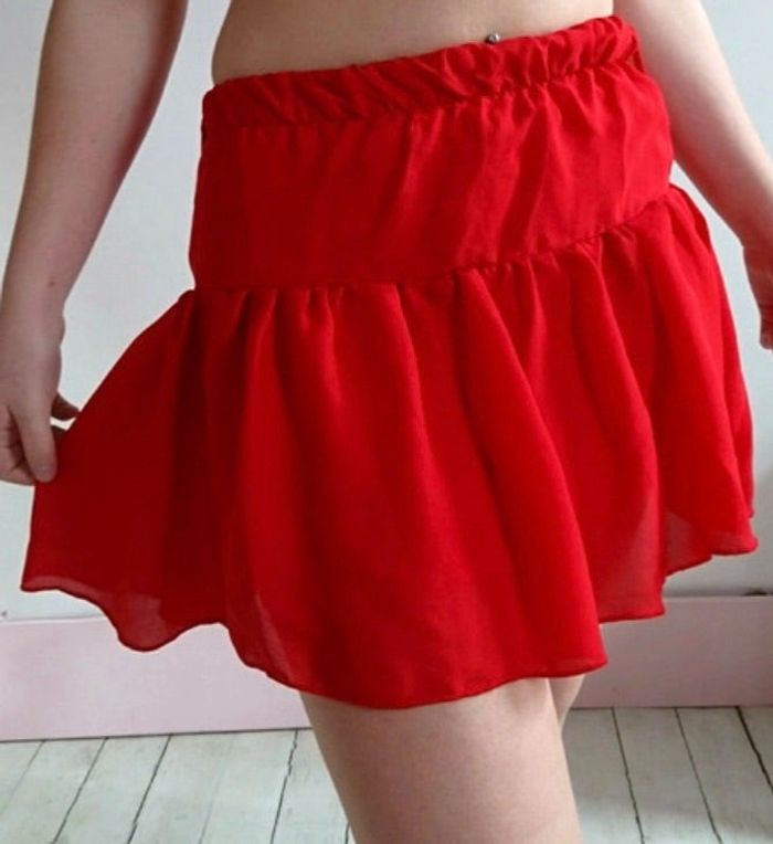 Jupe courte rouge