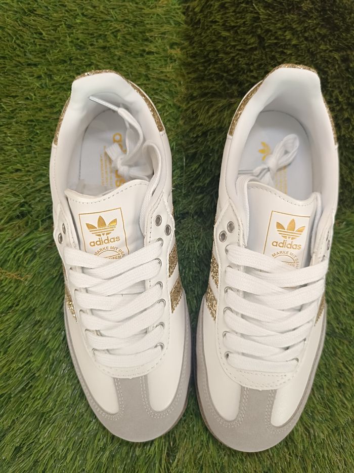 Adidas Samba blanches et dorées taille 39 1/3 - photo numéro 2