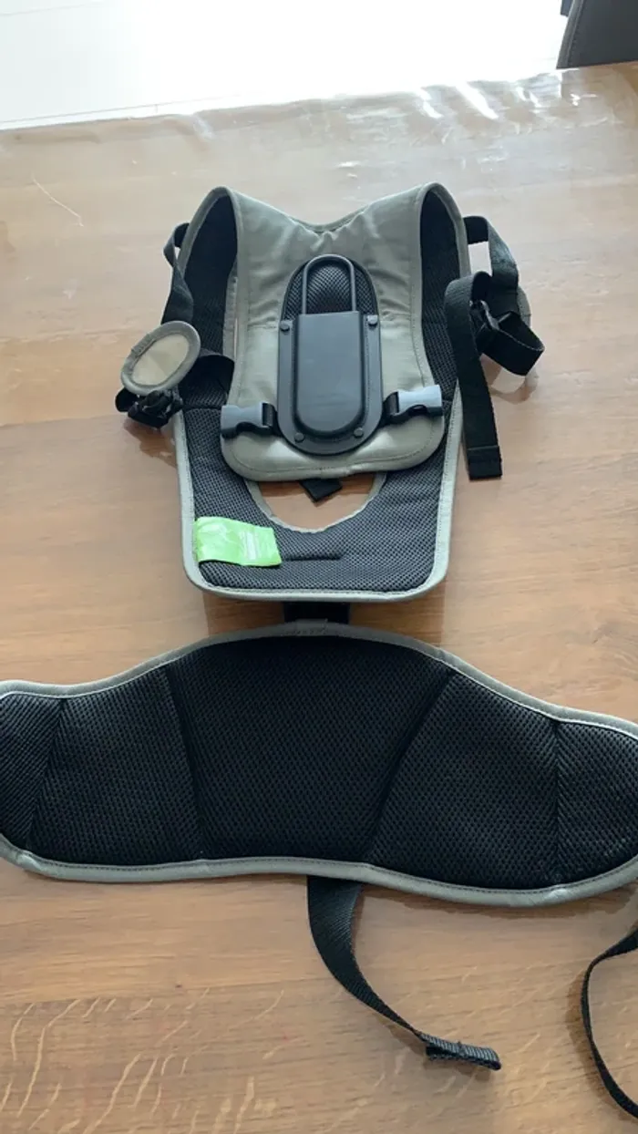 Porte bébé rigide ventrale ou dorsale - photo numéro 10