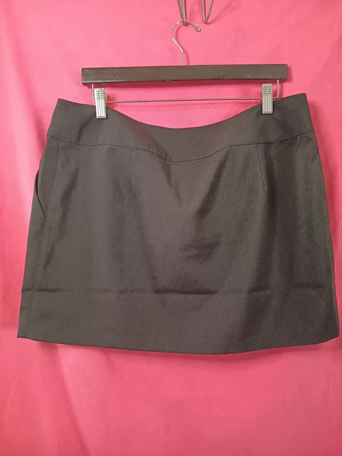 Mini jupe grande taille. Marque Pimkie (A297) - photo numéro 2