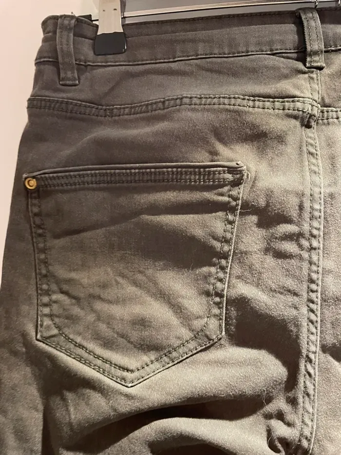 Jean femme taille 38 de marque Camaïeu très bon état - photo numéro 5