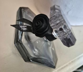 Flacon de parfum vide Trésor de Lancôme