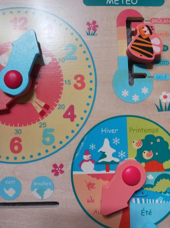 Calendrier en bois - photo numéro 5