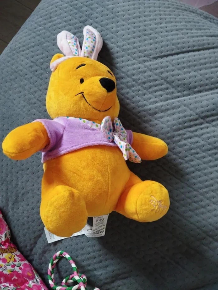 Peluche Winnie l'ourson 2023
