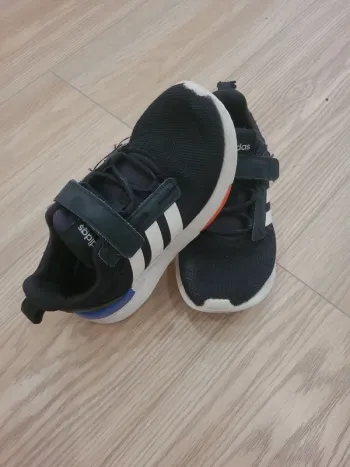 Basket adidas