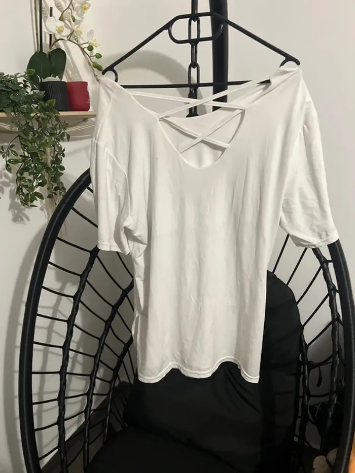 T-shirt Blanc taille unique - photo numéro 2