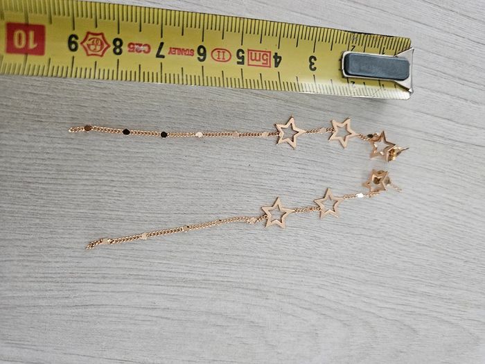 Boucle d'oreille pendante étoiles - photo numéro 2