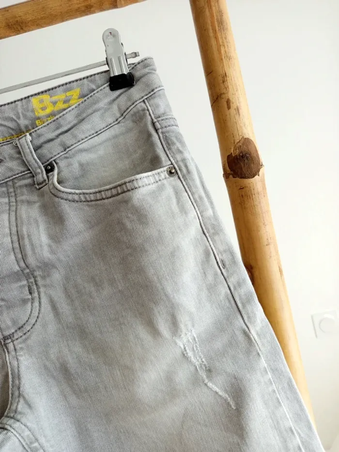 Short bermuda en jean gris Bizzbee 12 ans - photo numéro 3