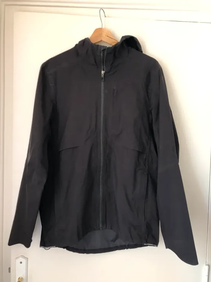 Veste imperméable Lululemon M