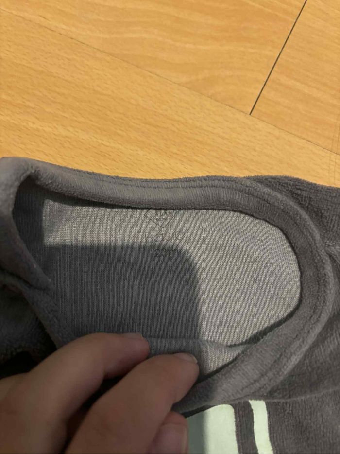 Pyjama gris - photo numéro 3