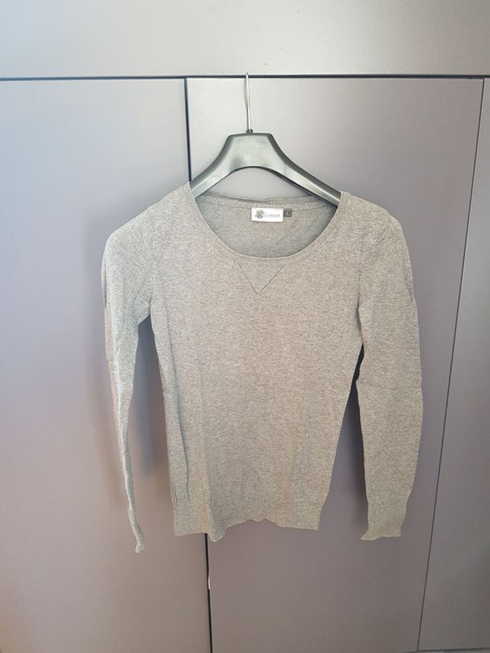 Pull gris - photo numéro 2