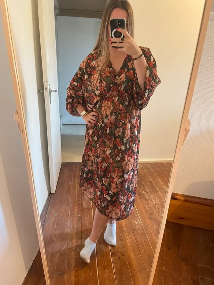 Robe fleurie - photo numéro 3