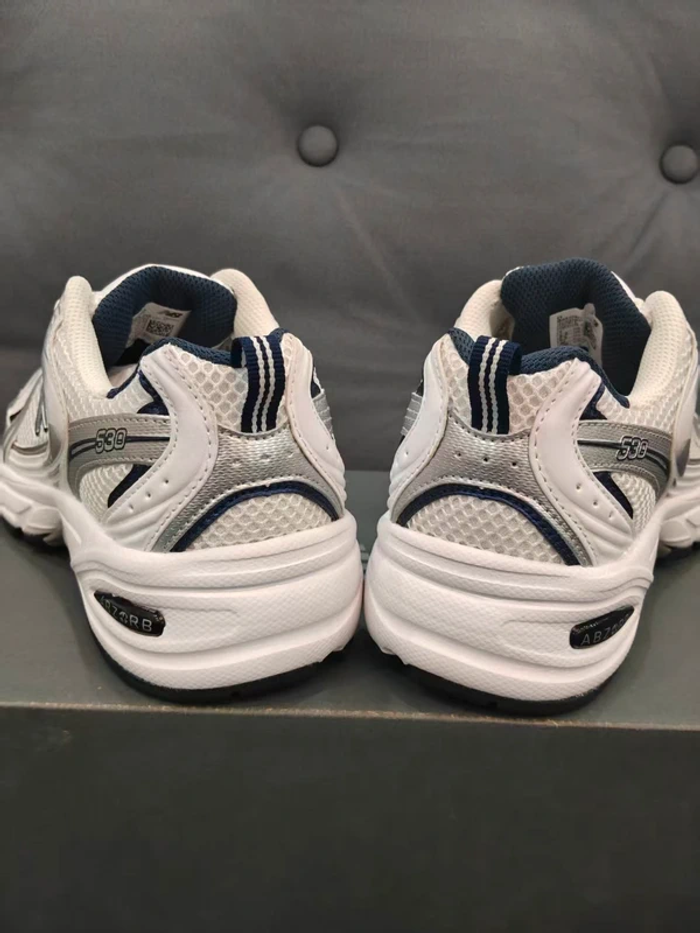 New balance 530 taille 36 - photo numéro 4