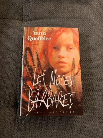 Livre les noces barbares