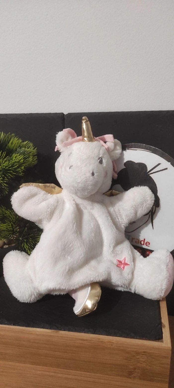 Doudou marionnette Licorne blanche Simba Toys Etoile rose doré aile corne
