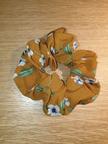 Chouchou élastique tissu fleuri