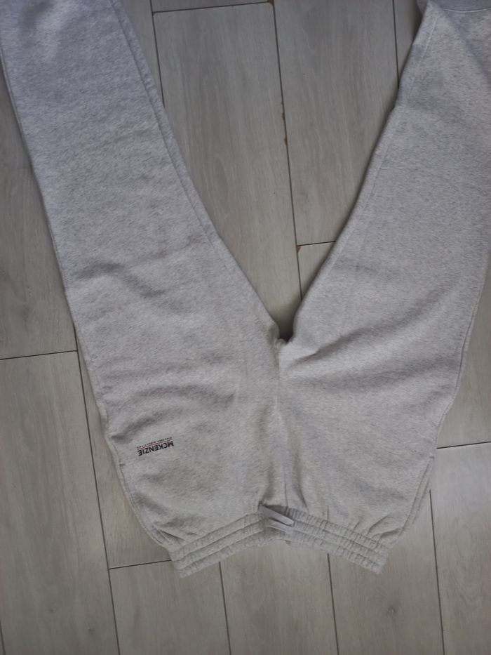 Jogging tout neuf - photo numéro 5