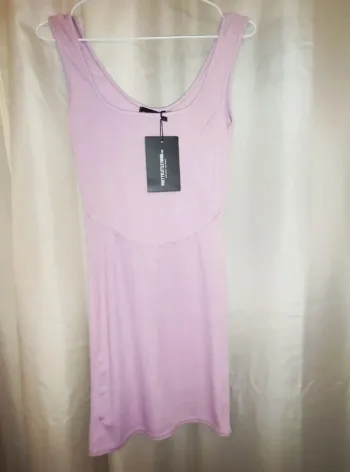 Robe moulante mauve PrettyLittleThing