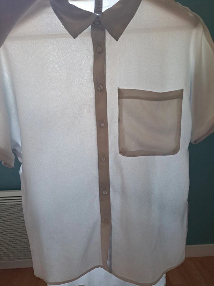 Tee-shirt chemise blanche - photo numéro 3