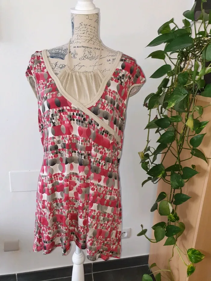 Tunique beige et rouge Gemo taille 50/52