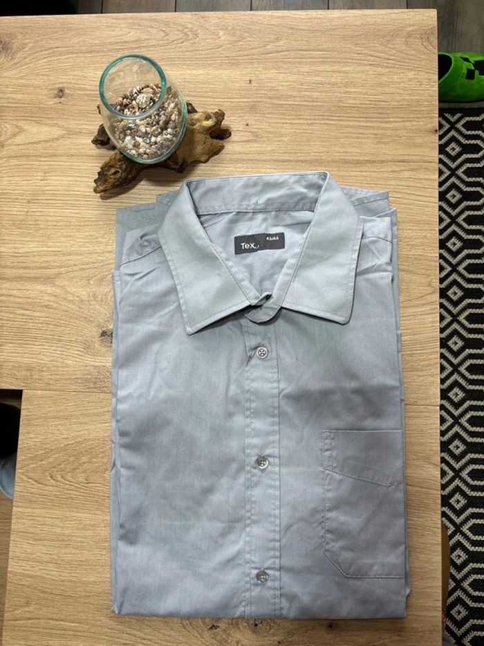 Chemise unie manches longues