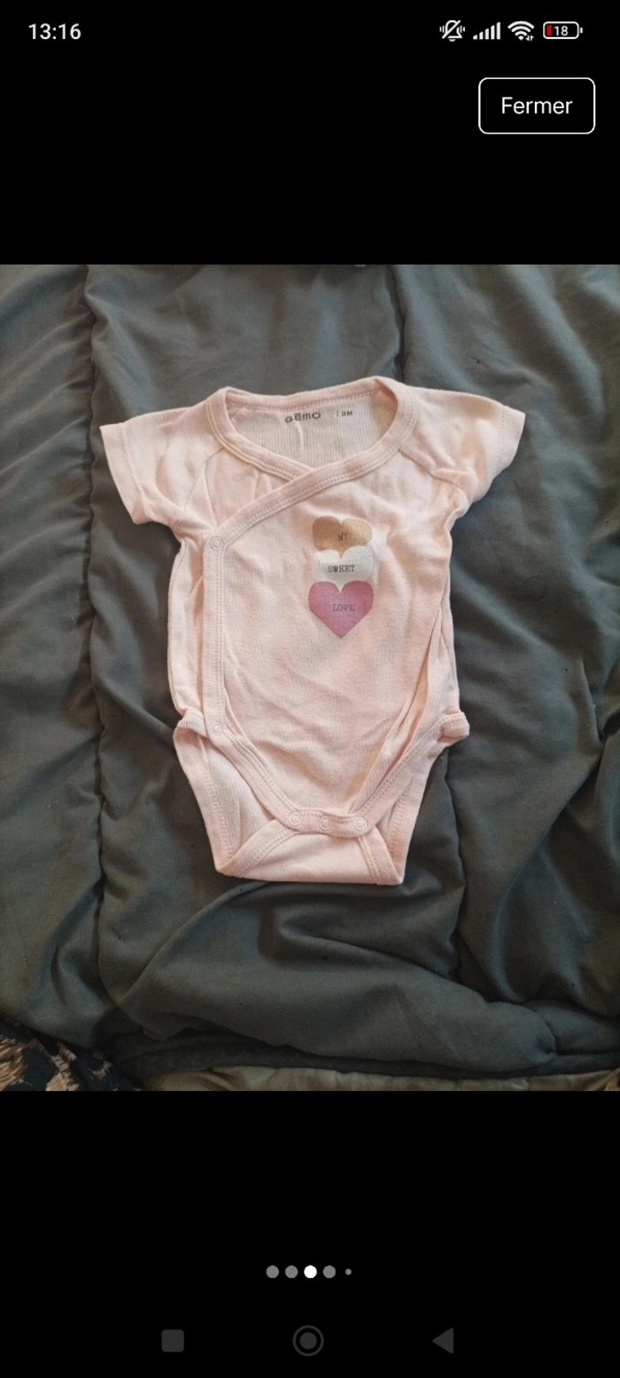 Lot bodies manche courte - photo numéro 3