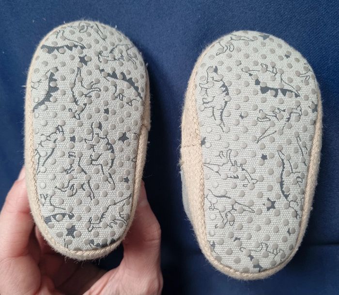 Petites chaussures dinosaure 0.3 mois - photo numéro 3