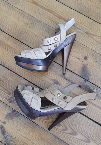 Chaussures à talons beige daim San Marina 36