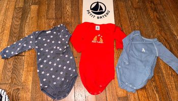 Lot body petit bateau 6 mois