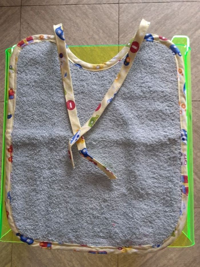 Bavoir en tissu éponge-Fait Main