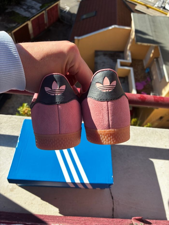 Adidas Gazelle Pink/Black/Gold - Taille 38 - Neuves - photo numéro 5