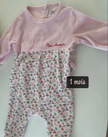 Lot 5 pijamas 1 mois