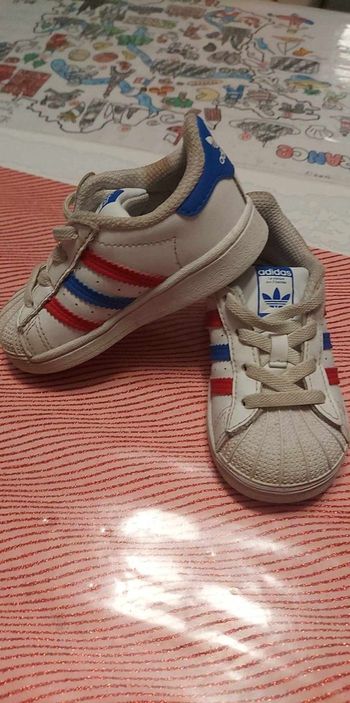 Basket adidas superstar pointure 21