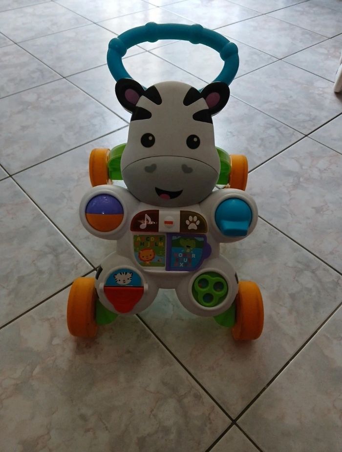 Trotteur pousse pousse