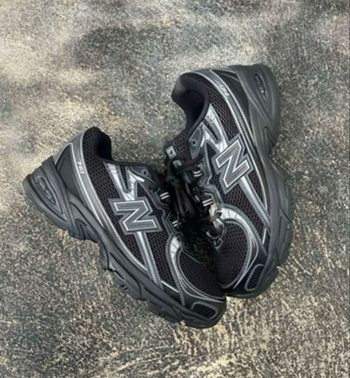 New balance 740 noir - photo numéro 2