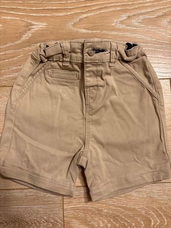 Short Chino