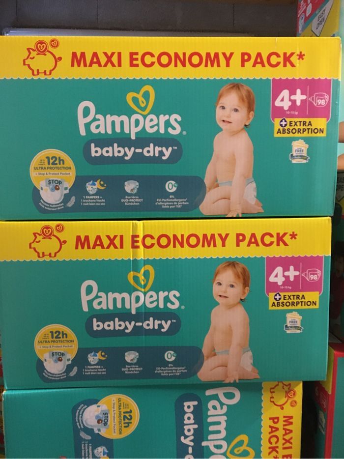 196 couches Pampers baby dry taille 4+