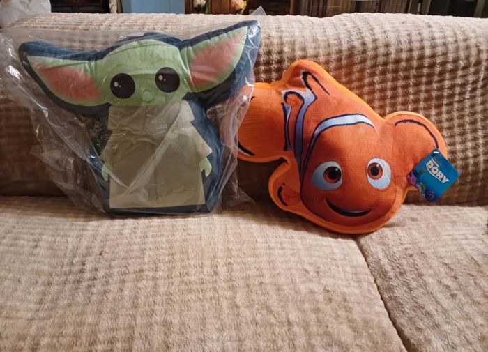 Coussins peluches licence - photo numéro 3