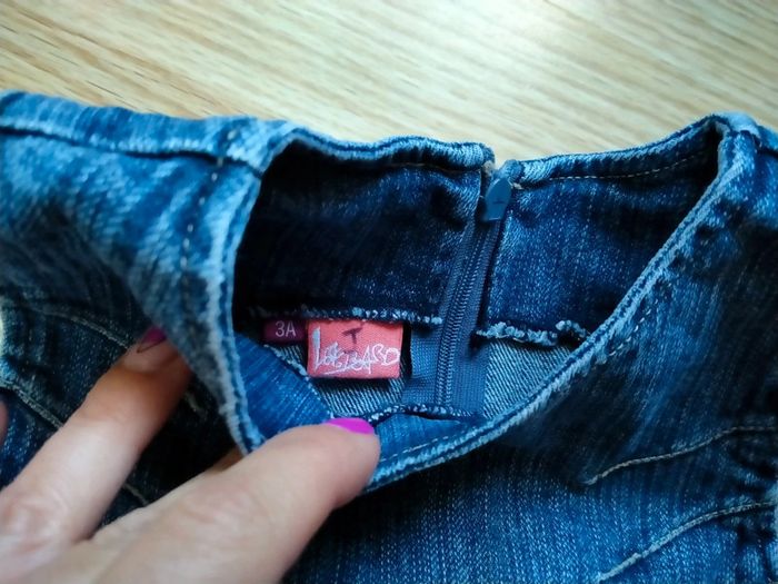 Lot de 2 robes en jean.
Taille 3 ans - photo numéro 7