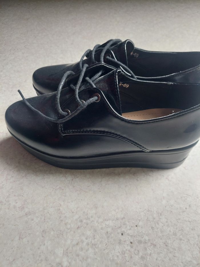 Chaussures à lacets Femme - photo numéro 2