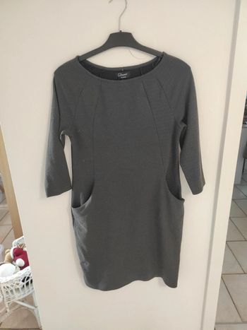 Robe grise  manches 3/4 taille 42