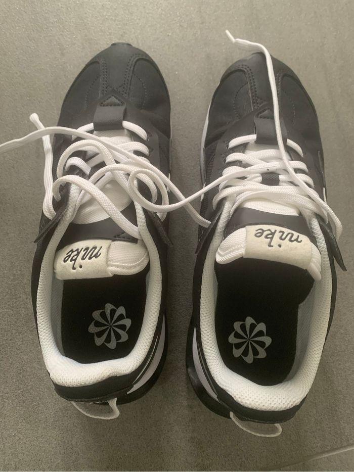 Nike Air Max Pre Day. T 38,5 - photo numéro 3