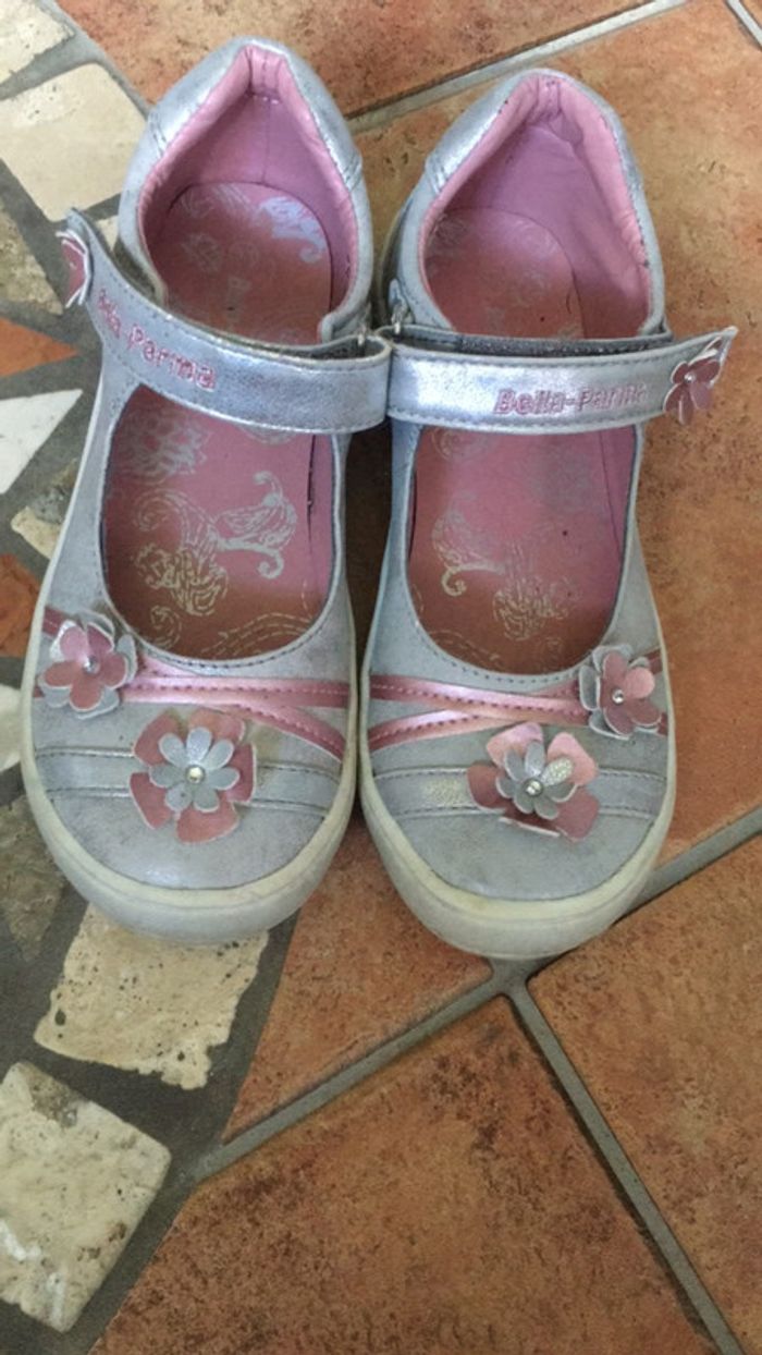 Sandales taille 33 Bella parma gris /rose en bon état - photo numéro 2