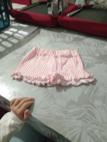 Short 4 ans