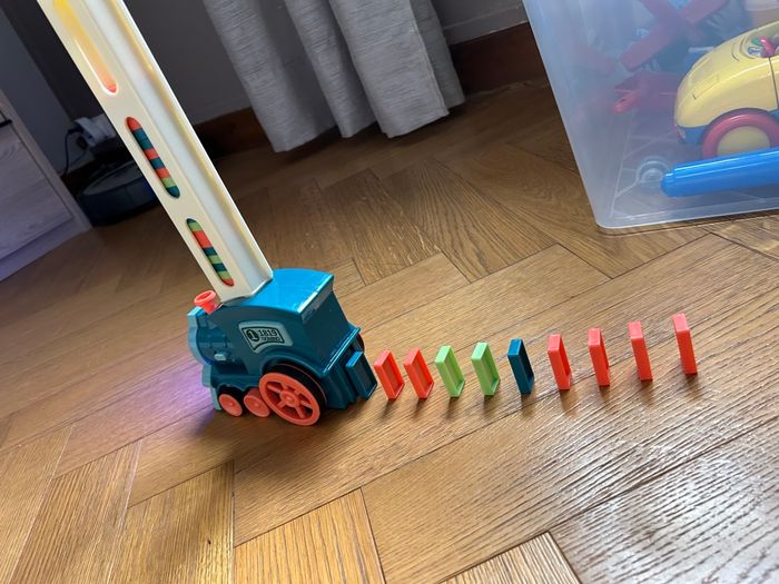 Petit train dominos - photo numéro 7