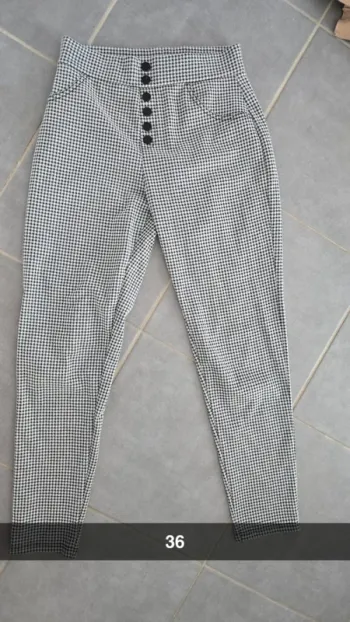 Pantalon chino à carreaux